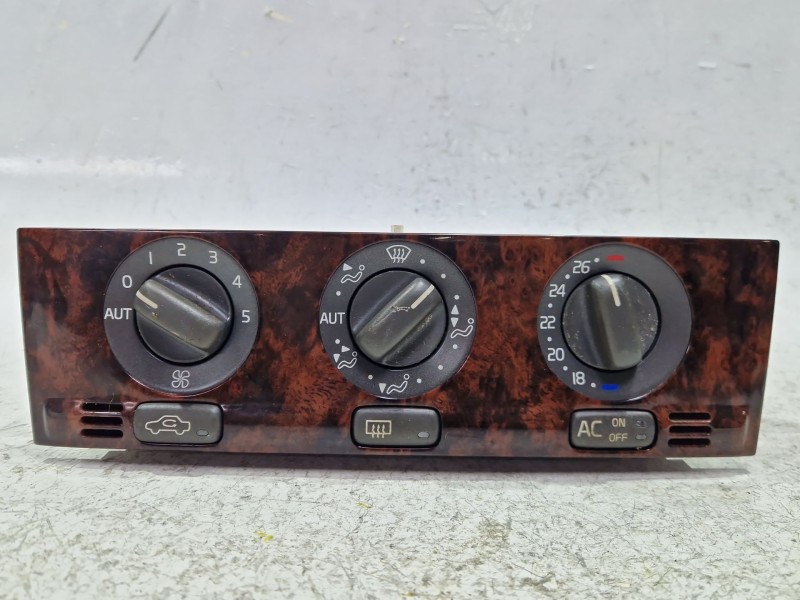 Recambio de mando climatizador para volvo s40 i (644) 1.9 di referencia OEM IAM 61265799W18K  
