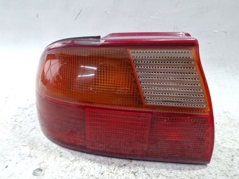 Recambio de piloto trasero izquierdo para ford mondeo i (gbp) 1.8 td referencia OEM IAM 93BG13A603AA  