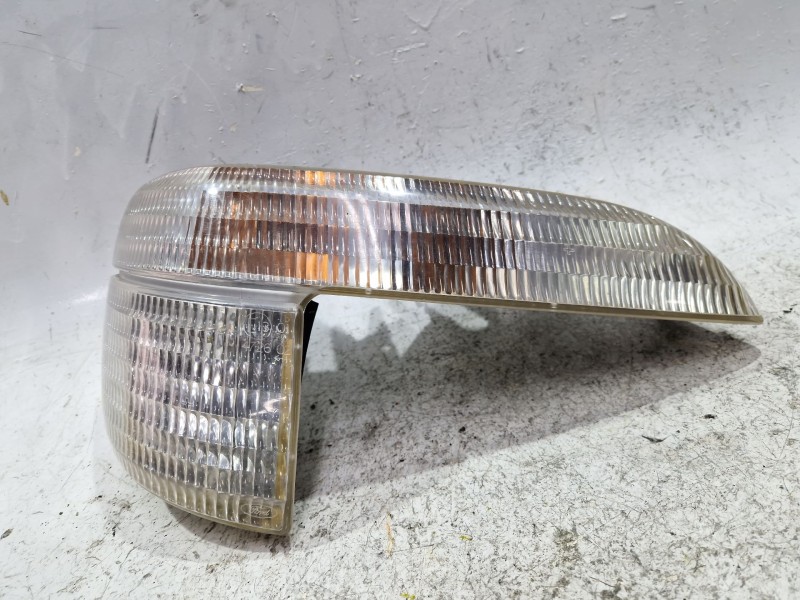 Recambio de intermitente delantero derecho para ford explorer 4.0 207 cv automatico referencia OEM IAM F57D7820408CB  