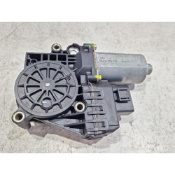 Recambio de motor elevalunas delantero derecho para audi a6 c5 (4b2, 4b4) 2.5 tdi referencia OEM IAM 0130821774  