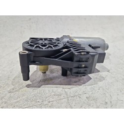 Recambio de motor elevalunas delantero derecho para audi a6 c5 (4b2, 4b4) 2.5 tdi referencia OEM IAM 0130821774  