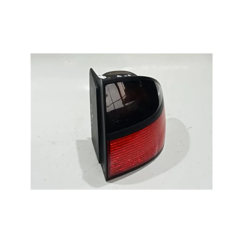 Recambio de piloto trasero derecho para renault laguna (b56)(1994) 2.2 d (b56f/2) referencia OEM IAM   