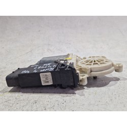Recambio de motor elevalunas delantero izquierdo para volkswagen golf iv (1j1) 1.6 referencia OEM IAM 9776101430202  
