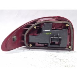 Recambio de piloto trasero derecho para ford mondeo i sedán (gbp) 1.8 td referencia OEM IAM 93BG13N004  