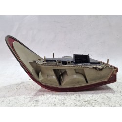 Recambio de piloto trasero derecho para ford mondeo i sedán (gbp) 1.8 td referencia OEM IAM 93BG13N004  