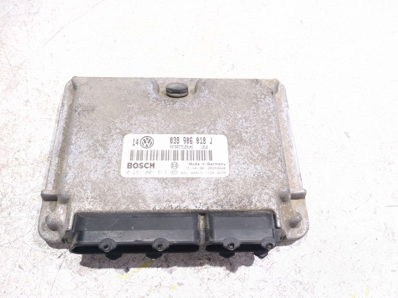 Recambio de centralita inyeccion para volkswagen golf iv (1j1) 1.9 tdi referencia OEM IAM 038906018J  