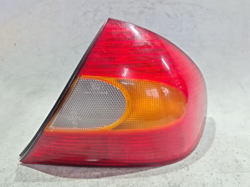 Recambio de piloto trasero derecho para ford mondeo ii (bap) 1.8 i referencia OEM IAM 96BG13A602  