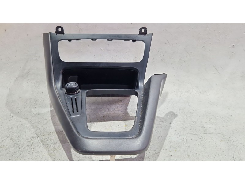 Recambio de guarnecidos palanca cambio para ford focus iii 1.5 tdci referencia OEM IAM F1eba044h83a  