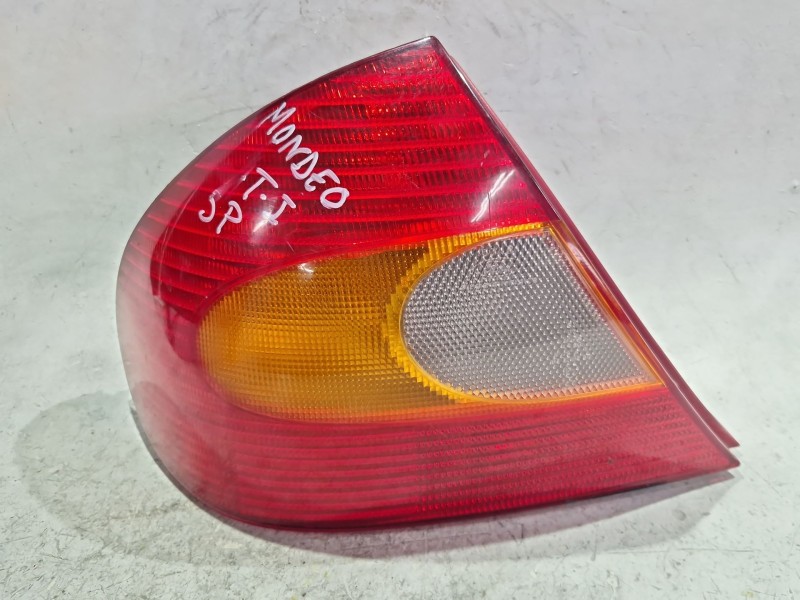 Recambio de piloto trasero izquierdo para ford mondeo ii (bap) 1.8 i referencia OEM IAM 96BG13A603  