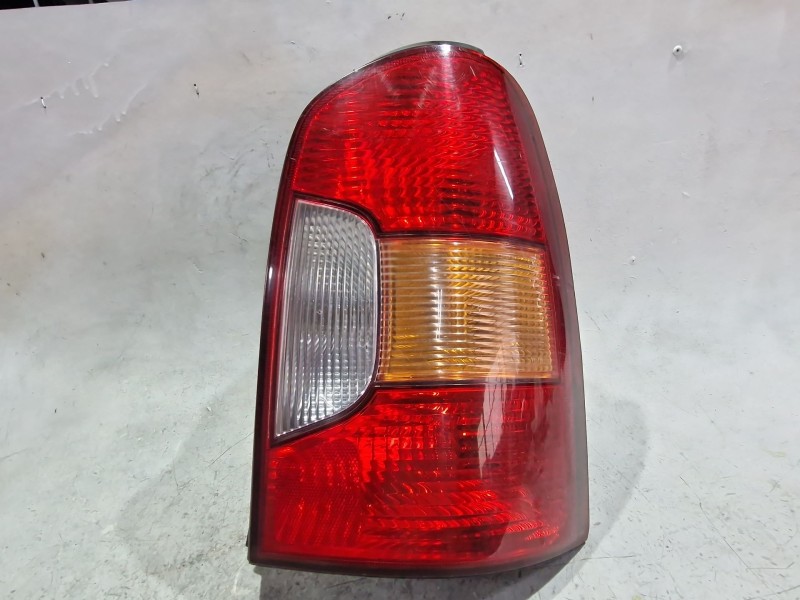 Recambio de piloto trasero derecho para hyundai trajet (fo) 2.0 crdi referencia OEM IAM   