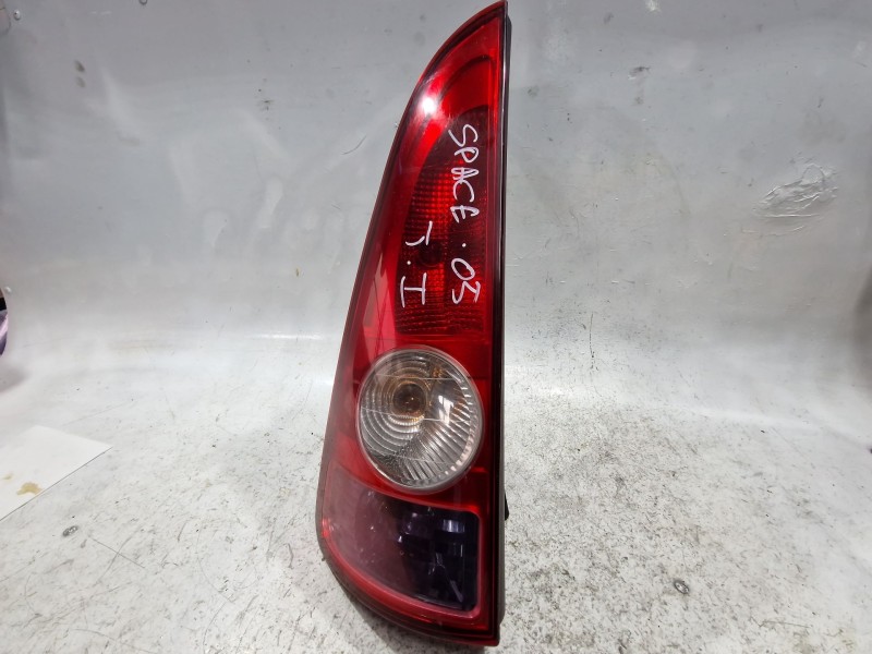 Recambio de piloto trasero izquierdo para renault espace iv (jk0)(2002) 2.2 dci (jk07) referencia OEM IAM 8200027153  