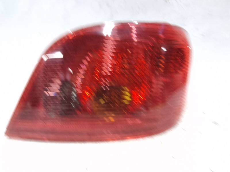 Recambio de piloto trasero derecho para peugeot 307 (3a/c) 1.4 16v referencia OEM IAM 085501923R  