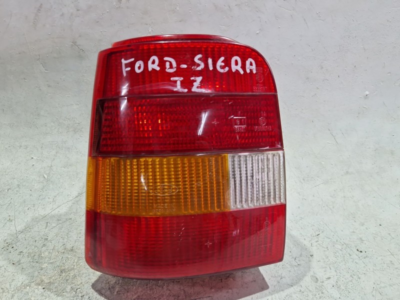 Recambio de piloto trasero izquierdo para ford sierra turnier (1987) 2.0 i referencia OEM IAM 83BG13A603  