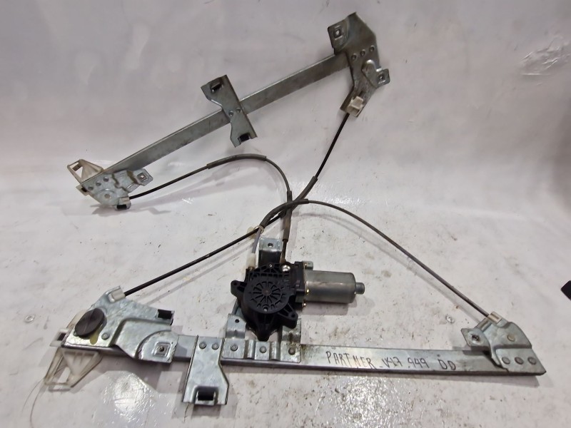 Recambio de mecanismo elevalunas delantero derecho para peugeot partner monospace (5_, g_) 1.9 d referencia OEM IAM 0130821666  