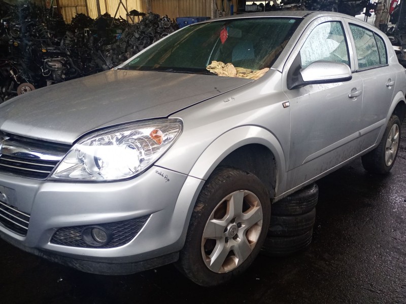 opel astra h (a04) del año 2009