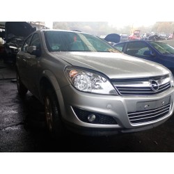 opel astra h (a04) del año 2009