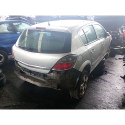 opel astra h (a04) del año 2009