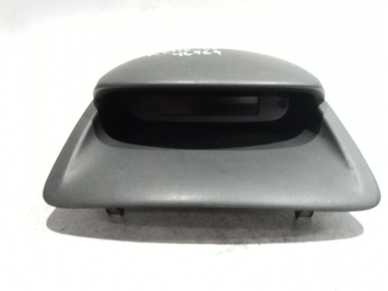 Recambio de pantalla multifuncion para renault clio iii dci referencia OEM IAM 8200307273C  