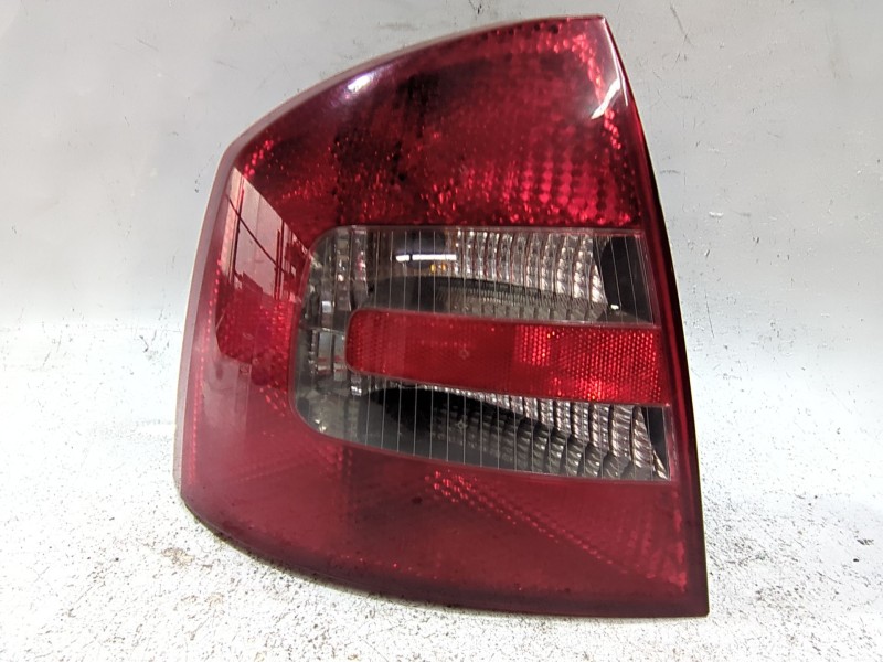 Recambio de piloto trasero izquierdo para skoda octavia ii (1z3) 1.9 tdi referencia OEM IAM 1Z5945095A  