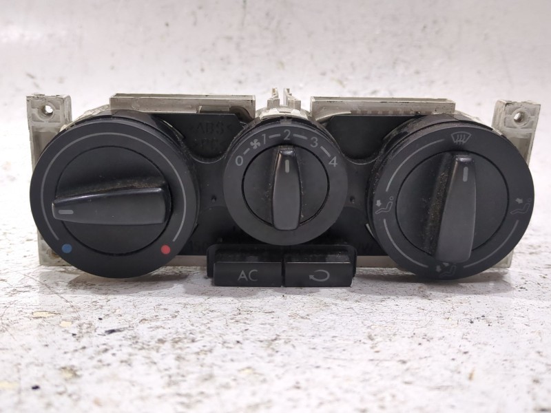 Recambio de mando climatizador para volkswagen golf iv berlina (1j1)(1997) 1.9 tdi referencia OEM IAM 1J0819147  