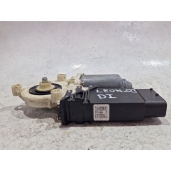 Recambio de motor elevalunas delantero izquierdo para seat leon (1m1) 1.9 tdi referencia OEM IAM 9776105402301  