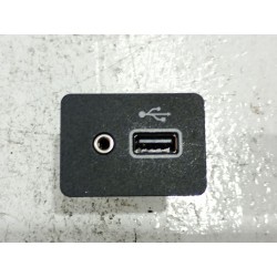 CONECTOR USB / AUX 170311597C 