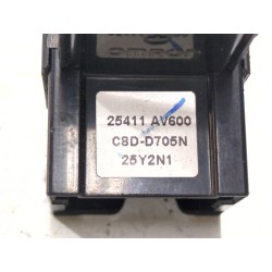 Recambio de mando elevalunas delantero derecho para nissan primera hatchback (p11) 1.8 16v referencia OEM IAM 25411AV600  