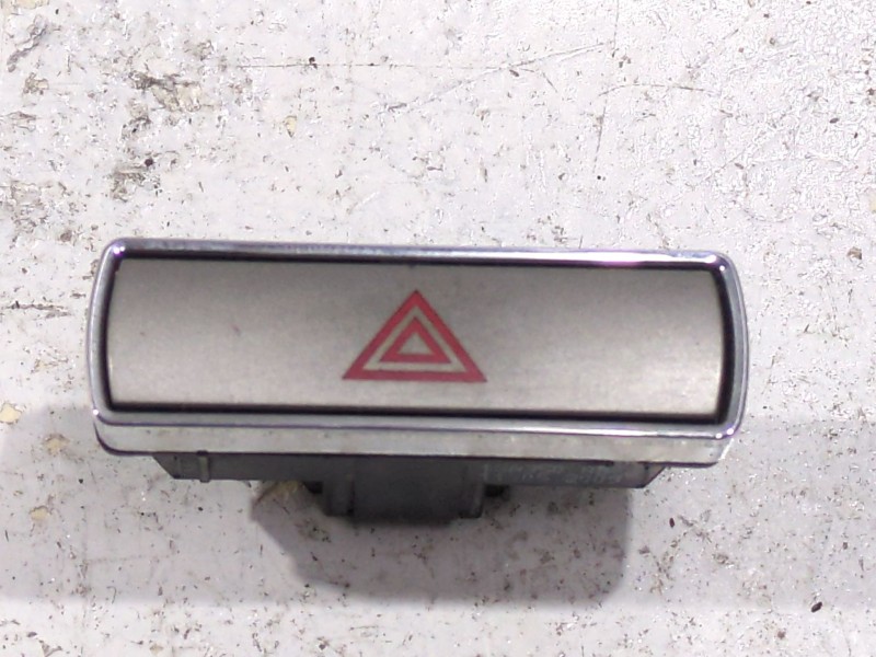 Recambio de boton emergencia para ford mondeo iv (ba7) 1.8 tdci referencia OEM IAM 6M2T13A350AB  