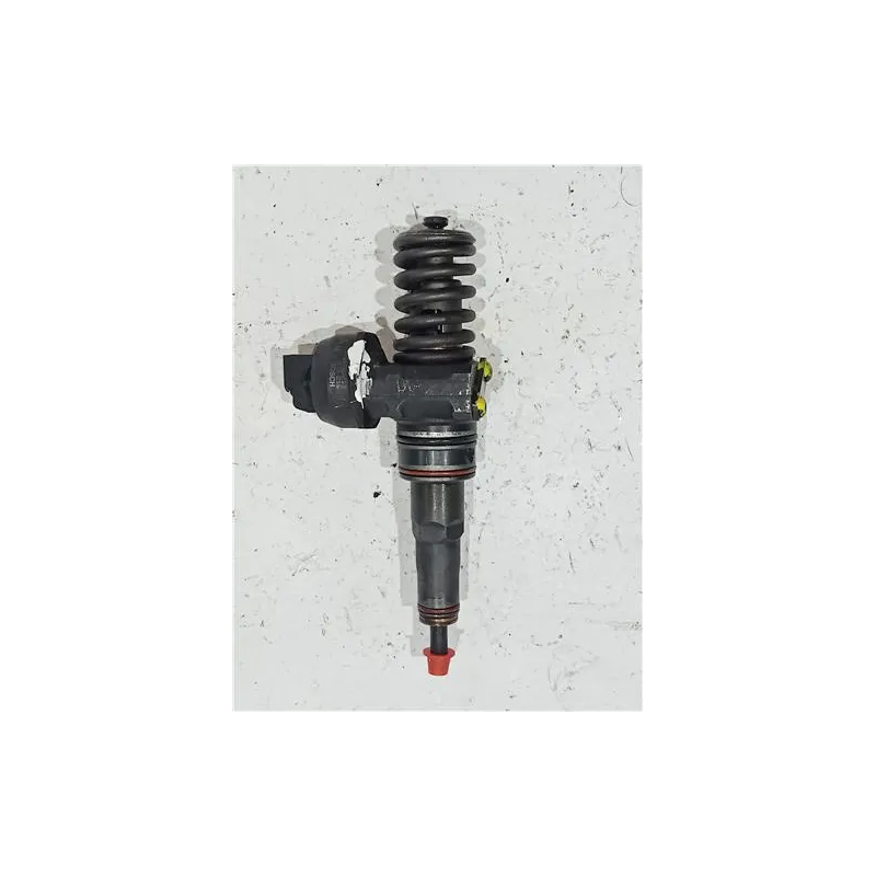 Recambio de inyector para volkswagen golf iv berlina (1j1)(1997) 1.9 tdi referencia OEM IAM 038130073AQ  