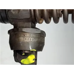 Recambio de inyector para volkswagen golf iv berlina (1j1)(1997) 1.9 tdi referencia OEM IAM 038130073AQ  