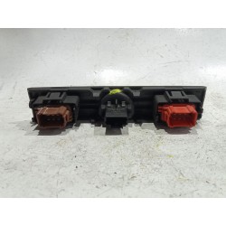 Recambio de boton emergencia para renault clio ii (bb_, cb_) 1.5 dci (b/cb07) referencia OEM IAM 8200071224  