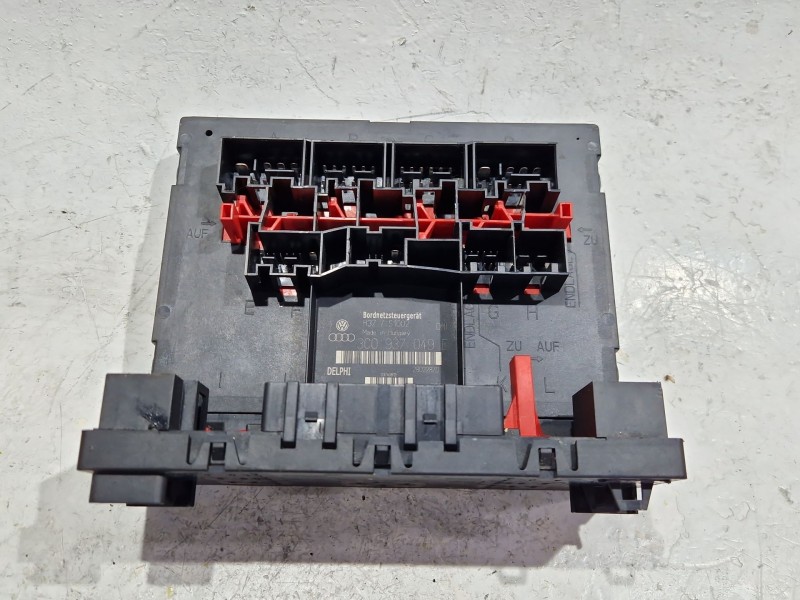 Recambio de caja reles / fusibles para seat leon (1p1) 2.0 tdi 16v referencia OEM IAM 3C0937049E  