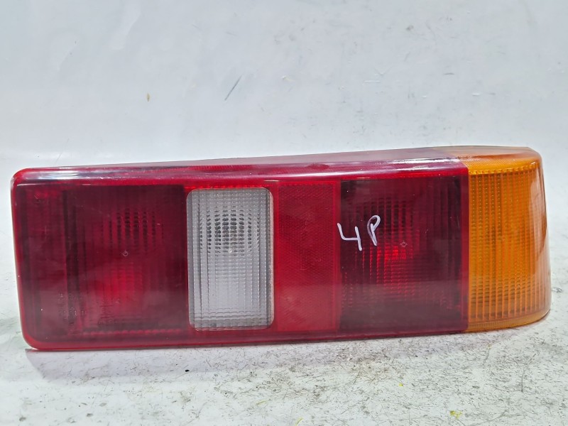 Recambio de piloto trasero derecho para ford sierra turnier (1987) td referencia OEM IAM 87BG13A602BA  