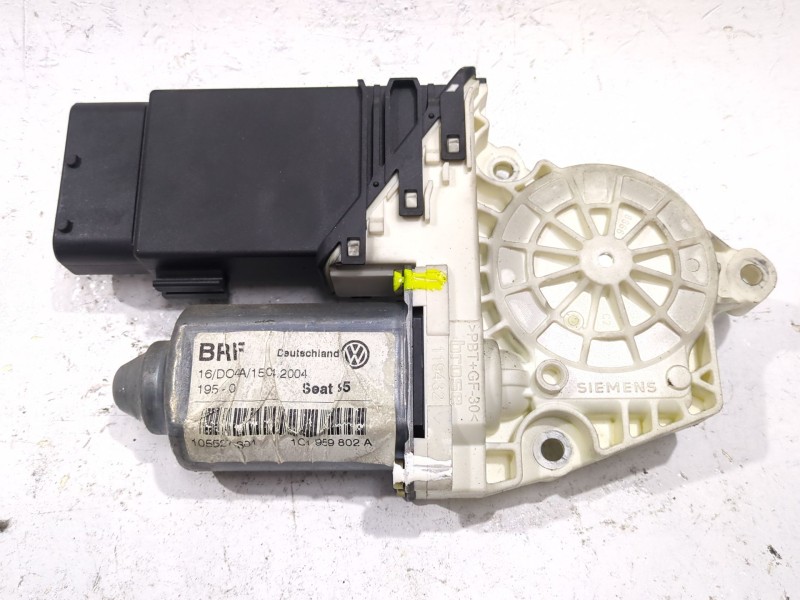 Recambio de motor elevalunas delantero derecho para seat leon (1m1) 1.9 tdi referencia OEM IAM 9776105415301  