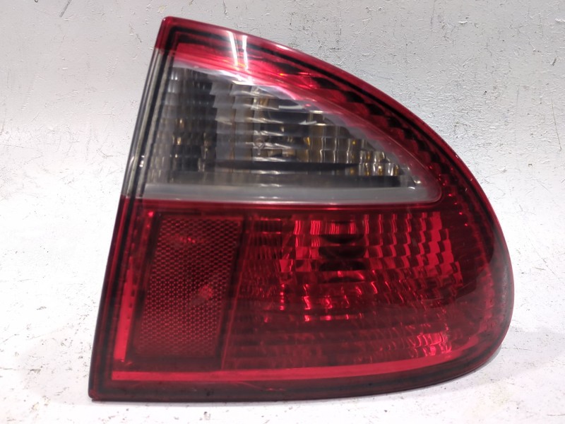 Recambio de piloto trasero derecho para seat leon (1m1) 1.9 tdi referencia OEM IAM 1M6945258  