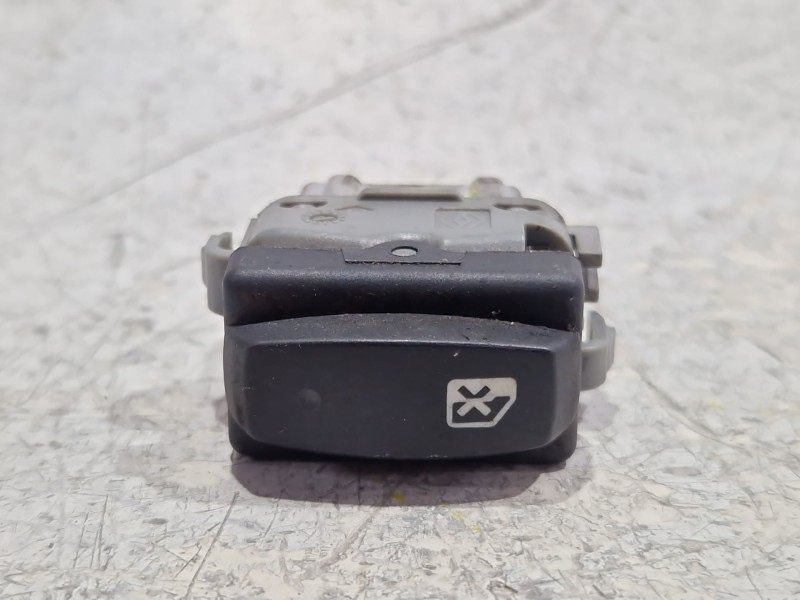 Recambio de interruptor para renault grand scénic ii (jm0/1_) 2.0 dci (jm1k) referencia OEM IAM 28082  