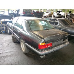 bmw 7 (e32) del año 1987