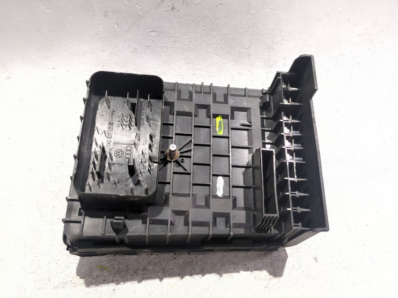 Recambio de caja reles / fusibles para audi a3 (8p1)(05.2003) 2.0 tdi 16v referencia OEM IAM 1K0937125C  