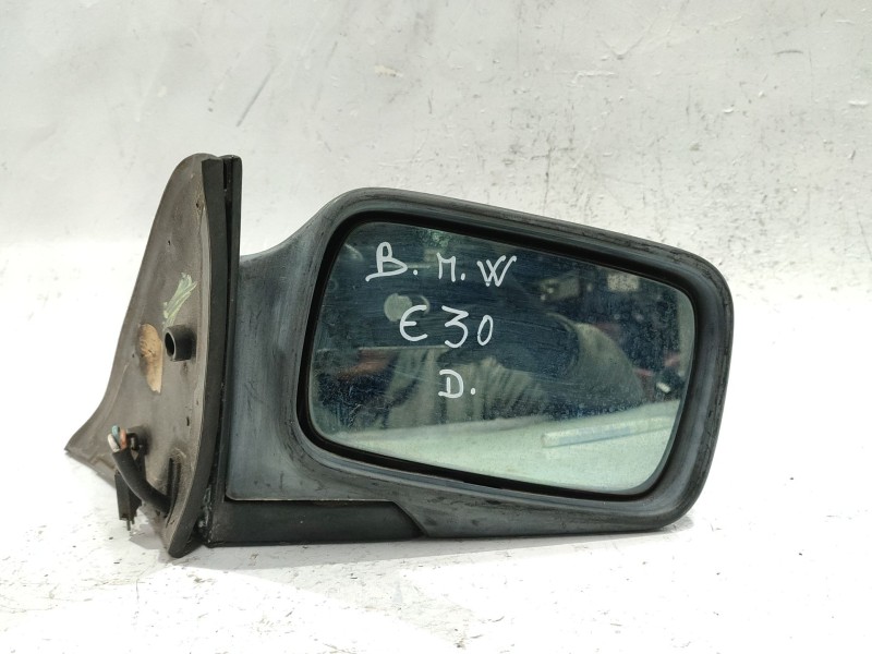 Recambio de retrovisor derecho para bmw serie 3 berlina (e30)(1982) 318 i referencia OEM IAM E10017111  