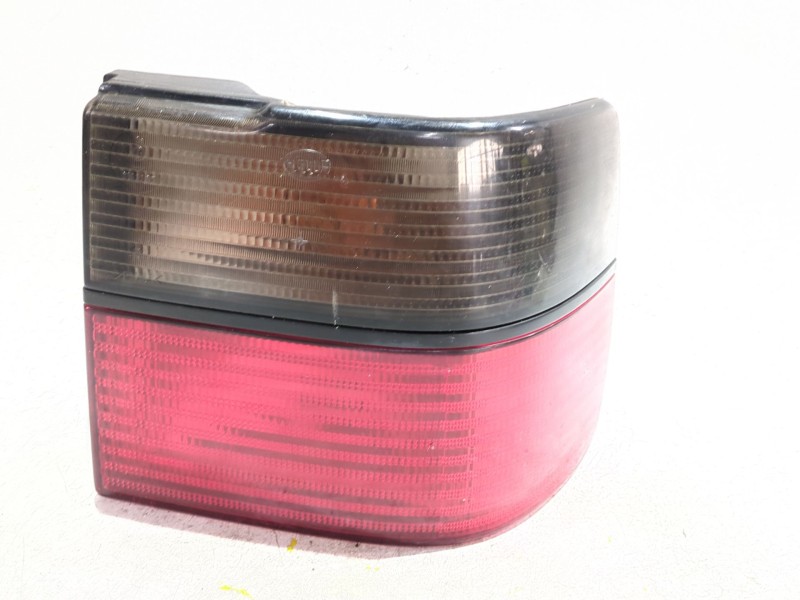 Recambio de piloto trasero derecho para volkswagen vento (1h2)(1991) 1.9 d referencia OEM IAM 1H5945112B  