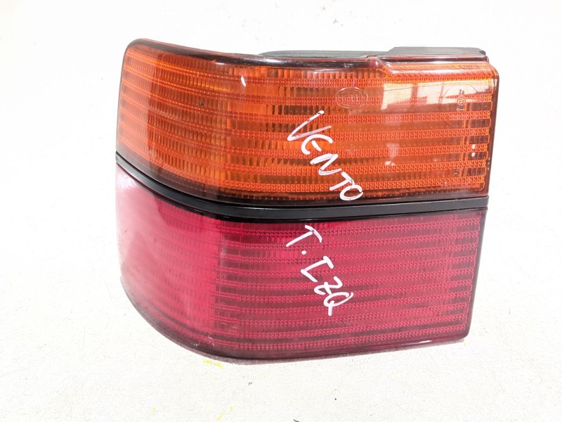 Recambio de piloto trasero izquierdo para volkswagen vento (1h2)(1991) 1.9 d referencia OEM IAM 1H5945111B  