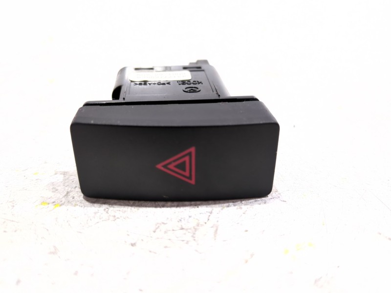 Recambio de boton emergencia para mazda 3 (bm, bn) 2.2 d referencia OEM IAM 4317T1K0REA  