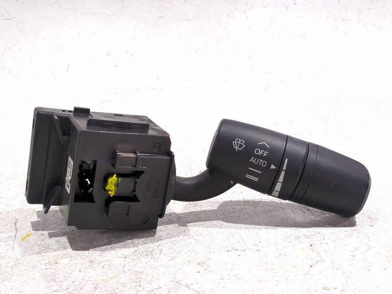 Recambio de mando limpia para mazda 3 (bm, bn) 2.2 d referencia OEM IAM GKK617J407  