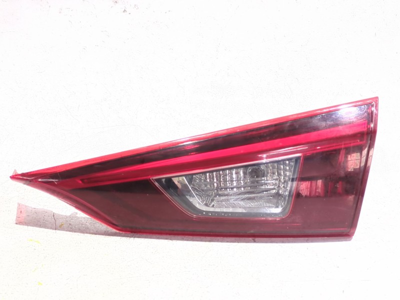 Recambio de piloto trasero derecho interior porton para mazda 3 (bm, bn) 2.2 d referencia OEM IAM   