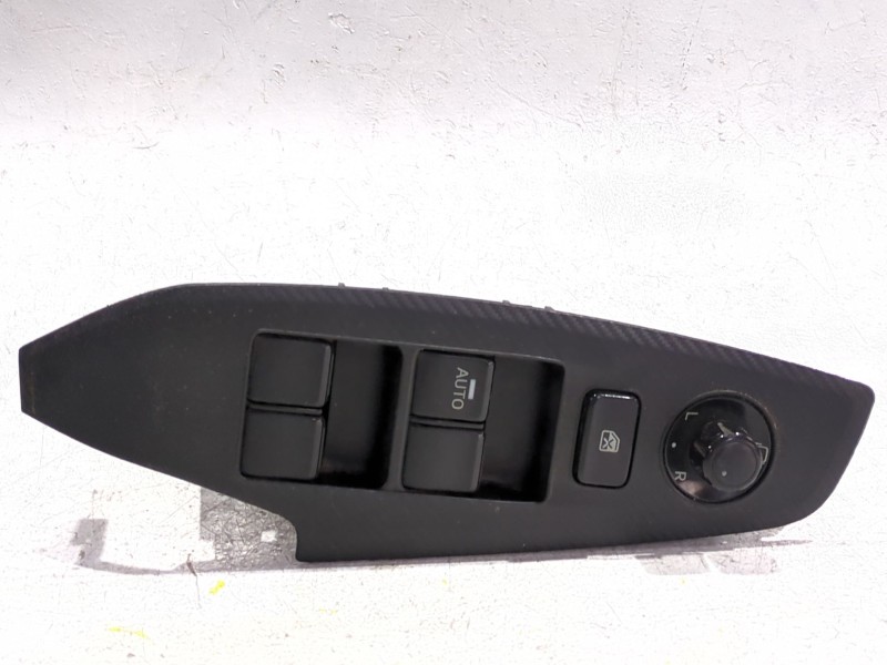 Recambio de mando elevalunas delantero izquierdo para mazda 3 (bm, bn) 2.2 d referencia OEM IAM BHR966350A  