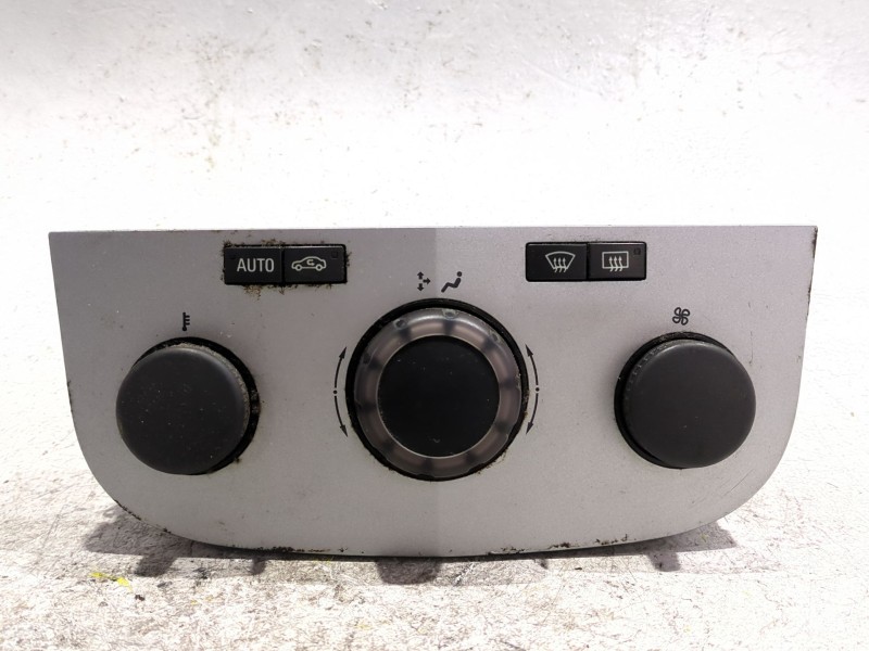 Recambio de mando climatizador para opel corsa d (2006) 1.4 referencia OEM IAM 13210711  