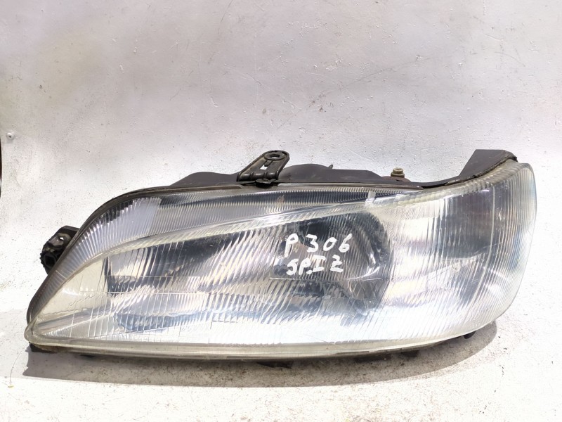 Recambio de faro delantero izquierdo para peugeot 306 (7b, n3, n5) 1.6 sr referencia OEM IAM 89000892  