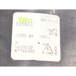Recambio de faro antiniebla derecho para peugeot 206 (1998) 1.6 hdi 110 referencia OEM IAM 67742325  