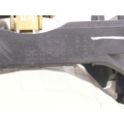 Recambio de faro antiniebla derecho para peugeot 3008 i monospace (0u_) 1.6 thp referencia OEM IAM 9685425180  