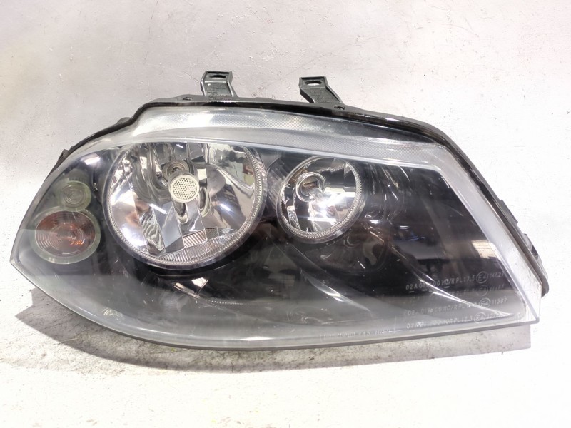Recambio de faro delantero derecho para seat ibiza iii (6l1) 1.9 tdi referencia OEM IAM 4451115R  